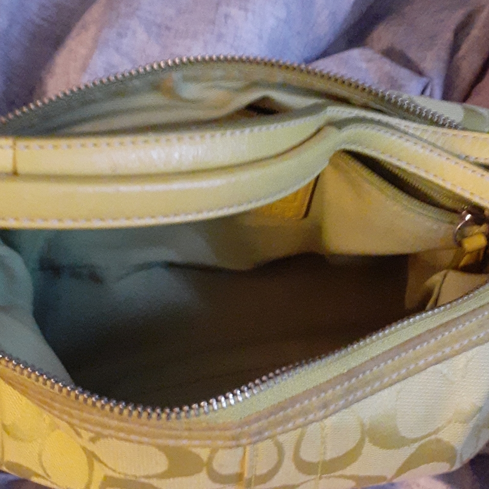 Coach Purse some wear see all pictures - Picture 5 of 6